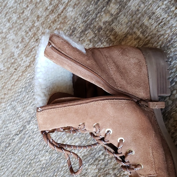 Violet & red suede boots - Picture 10 of 14